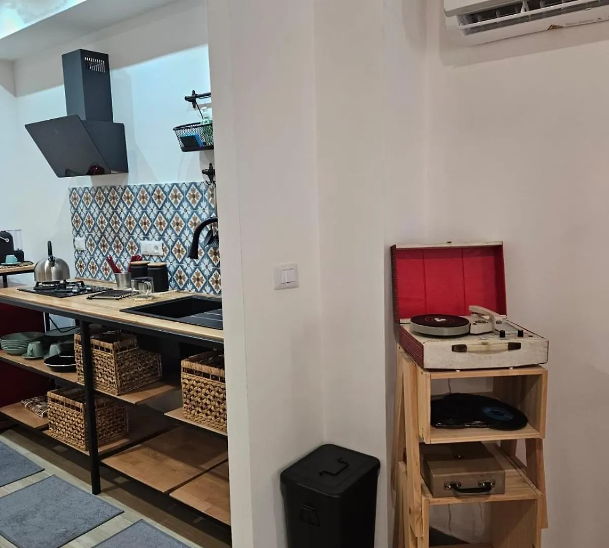 Porta D Ossuna Comfort Apartments Палермо 0*,  Италия