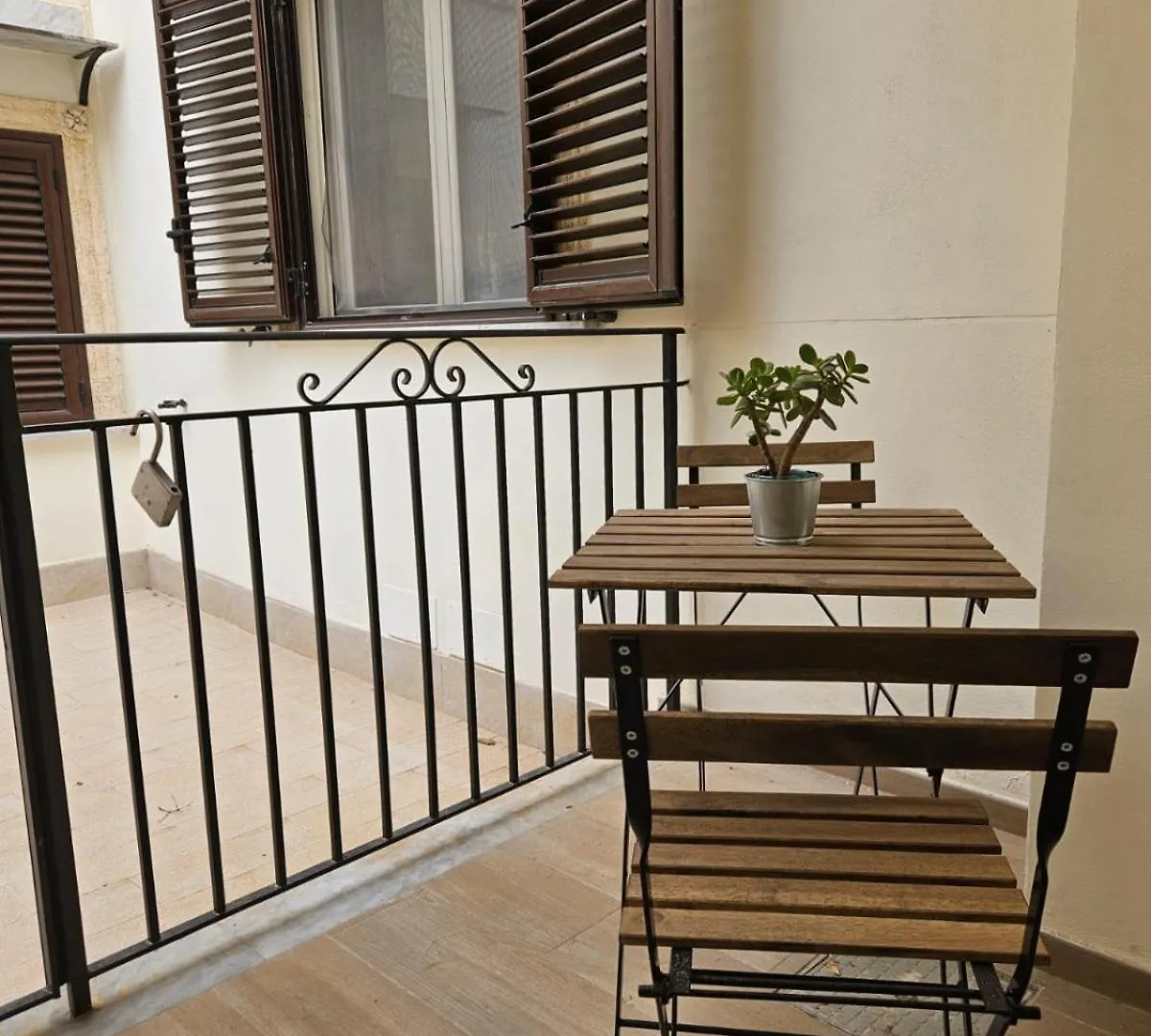 Гостевой дом Porta D Ossuna Comfort Apartments Палермо Италия